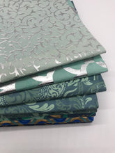 Load image into Gallery viewer, in transit